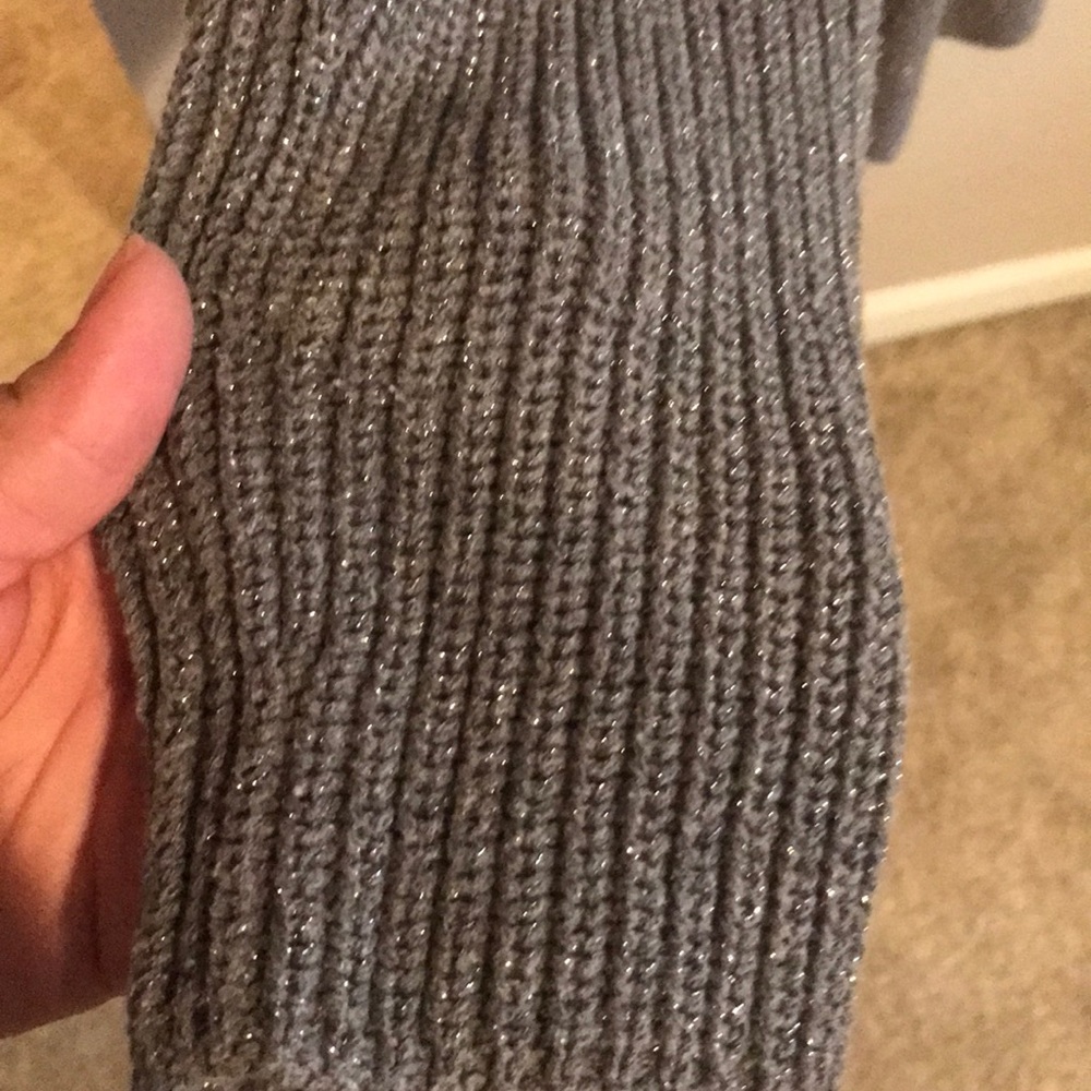Sweater - Picture 4 of 5